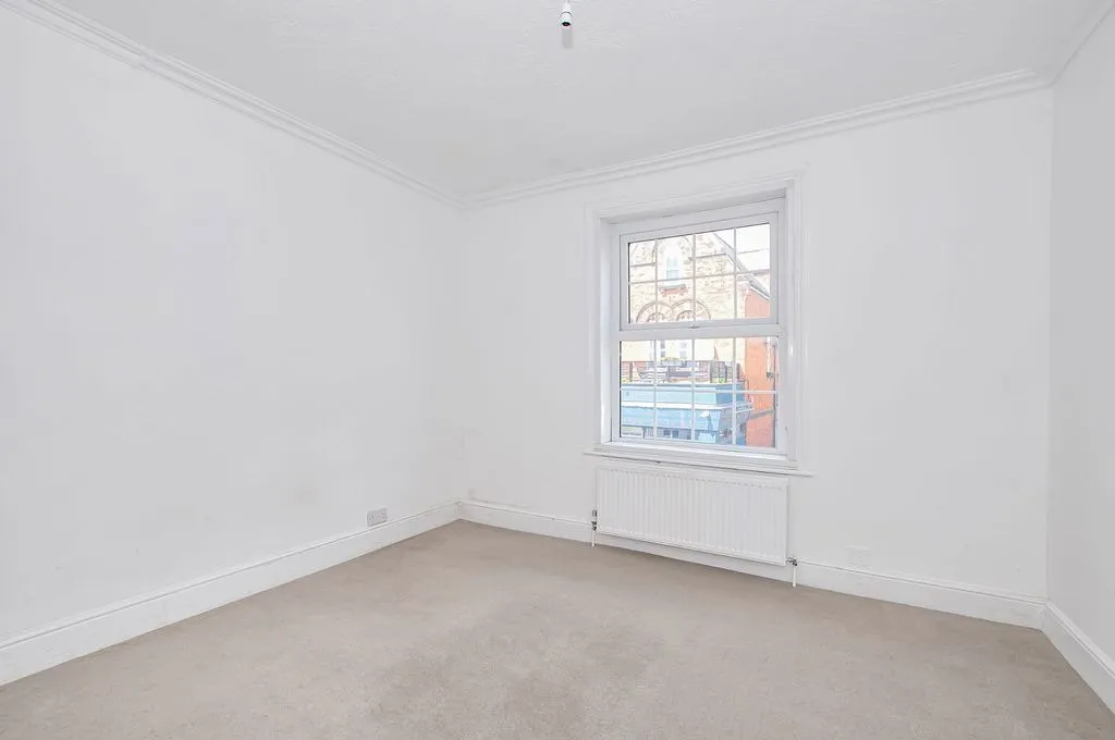 3 bed Terraced