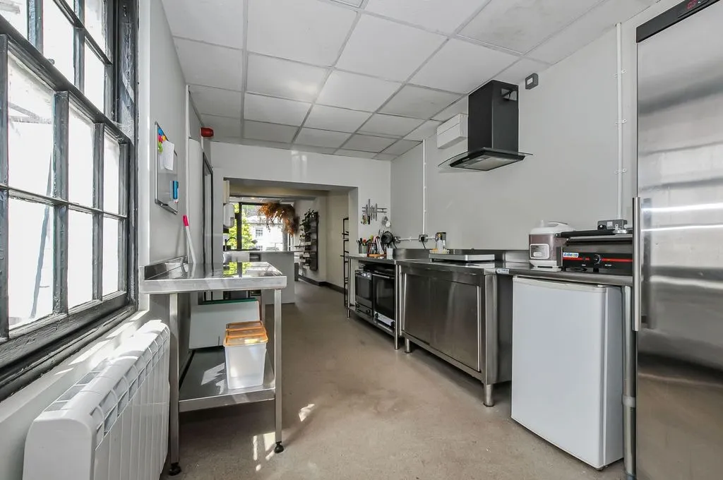 3 bed Terraced