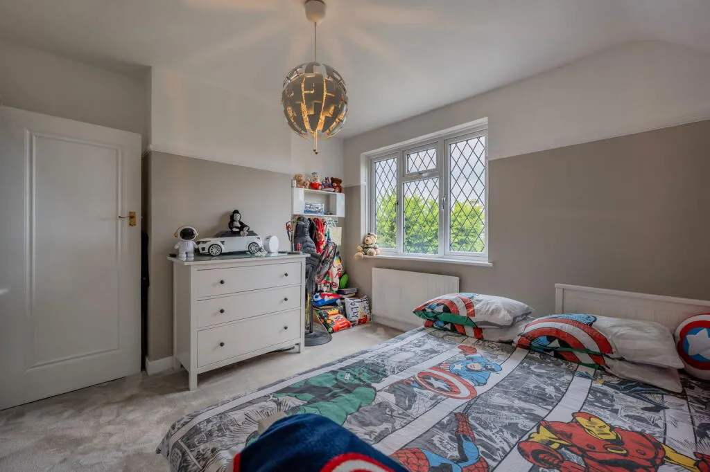 4 bed Semi-Detached