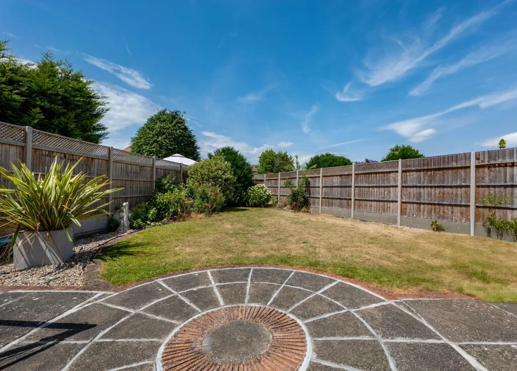 4 bed Semi-Detached