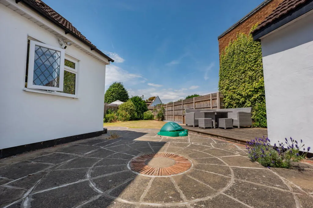 4 bed Semi-Detached