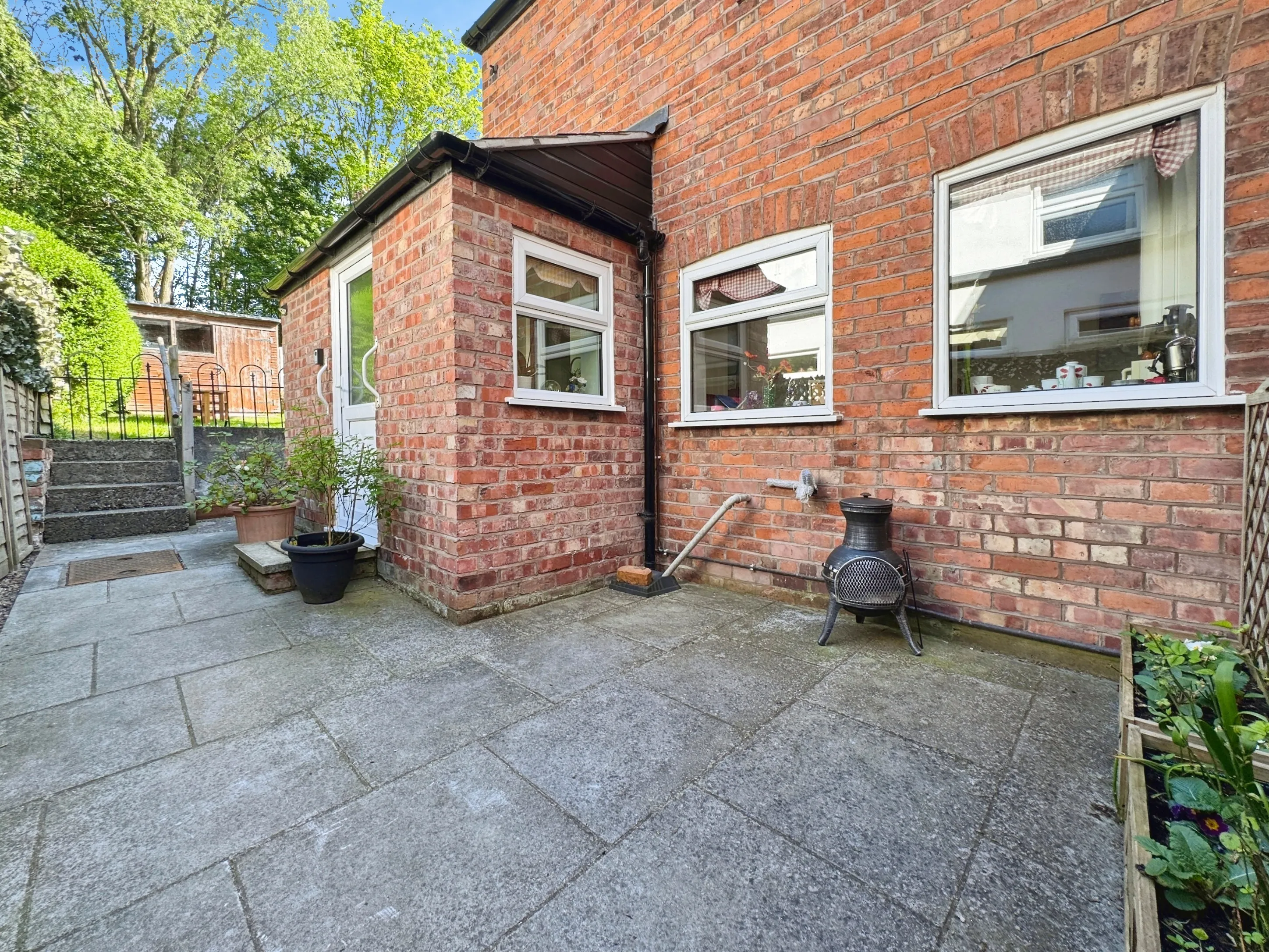2 bed Semi-Detached