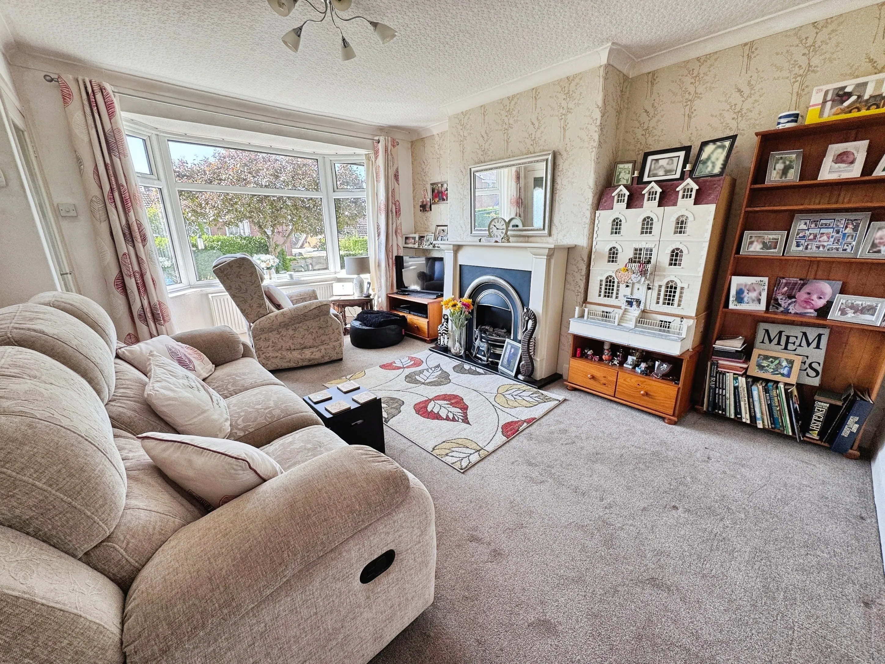2 bed Semi-Detached