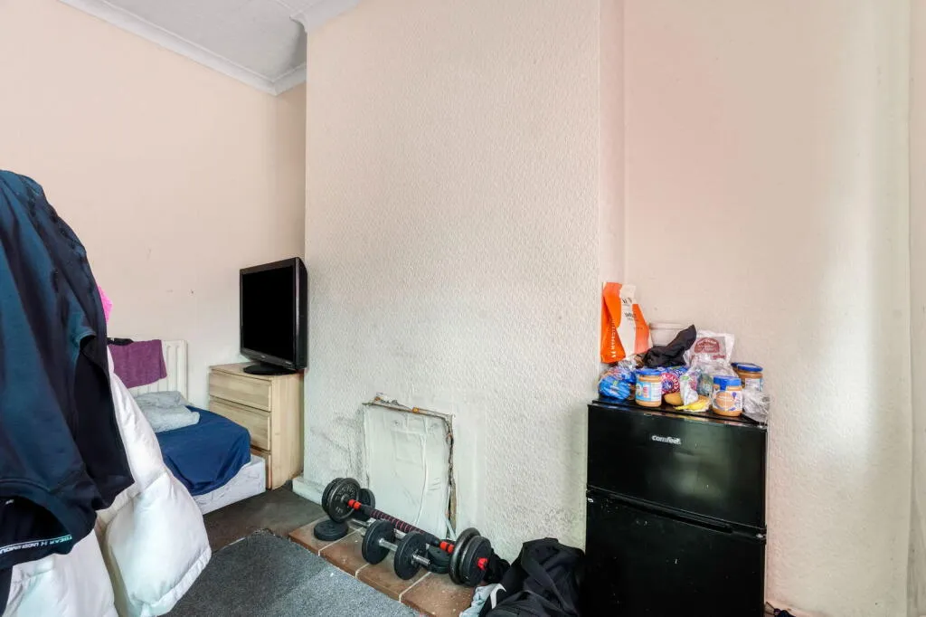 2 bed Terraced