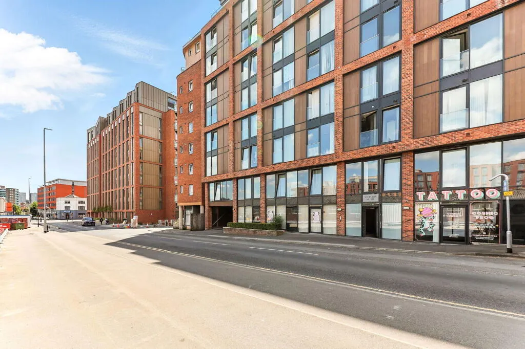 2 bed Apartment