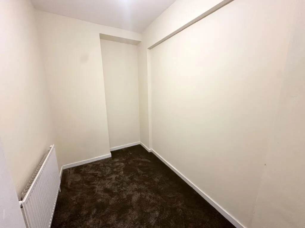 4 bed Block of Apartments