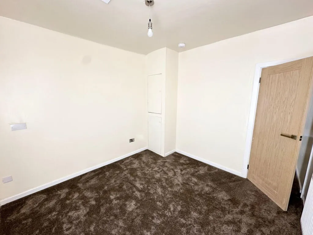 4 bed Block of Apartments