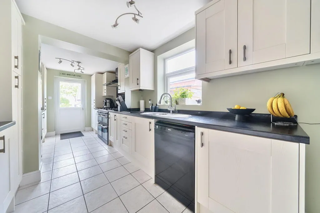 2 bed Semi-Detached