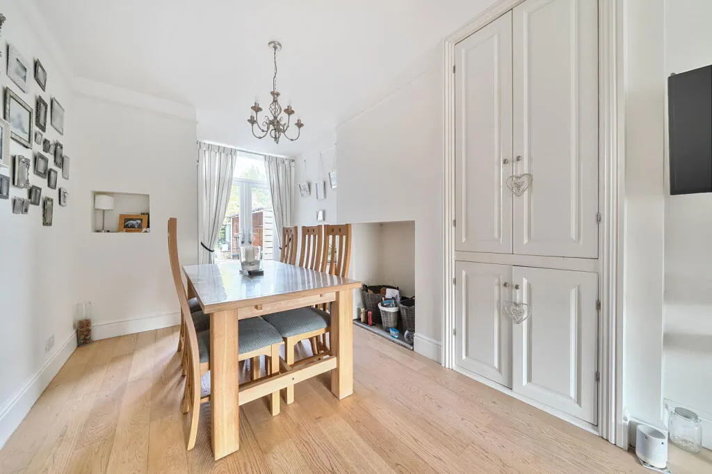 2 bed Semi-Detached