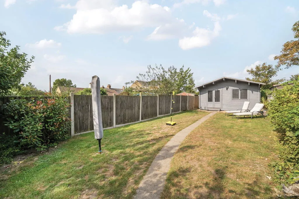 2 bed Semi-Detached