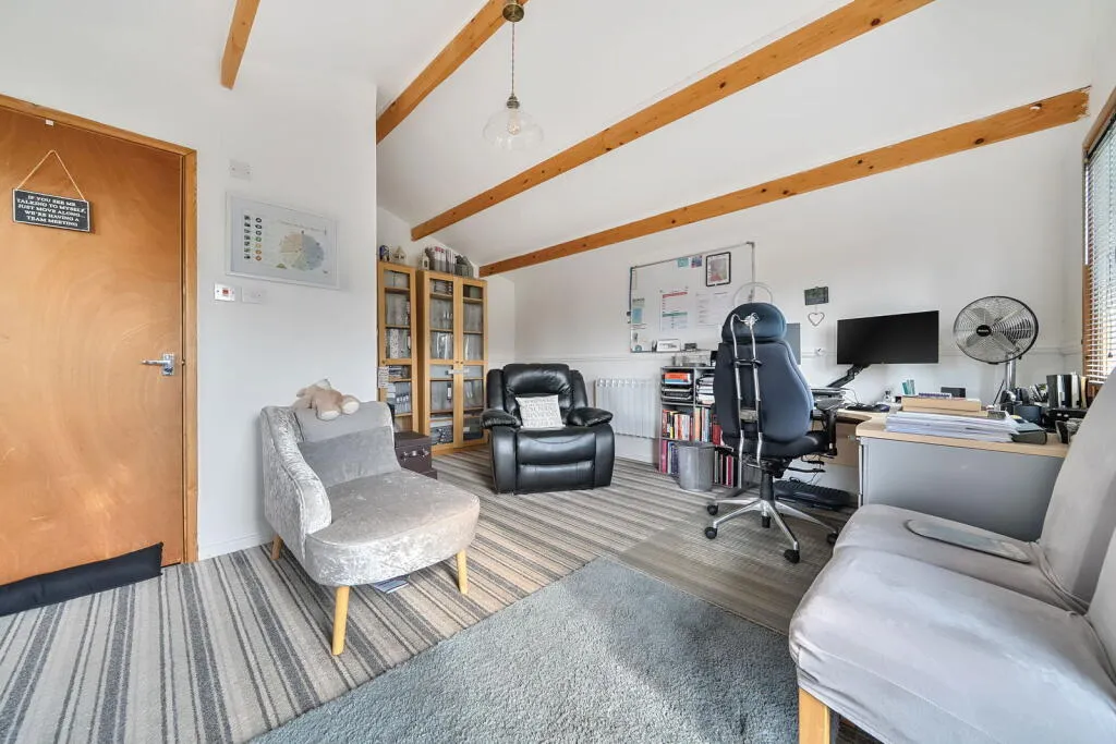 2 bed Semi-Detached