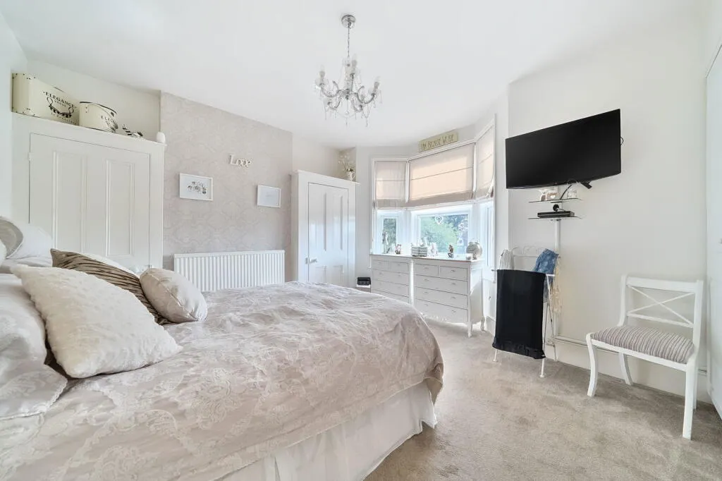 2 bed Semi-Detached