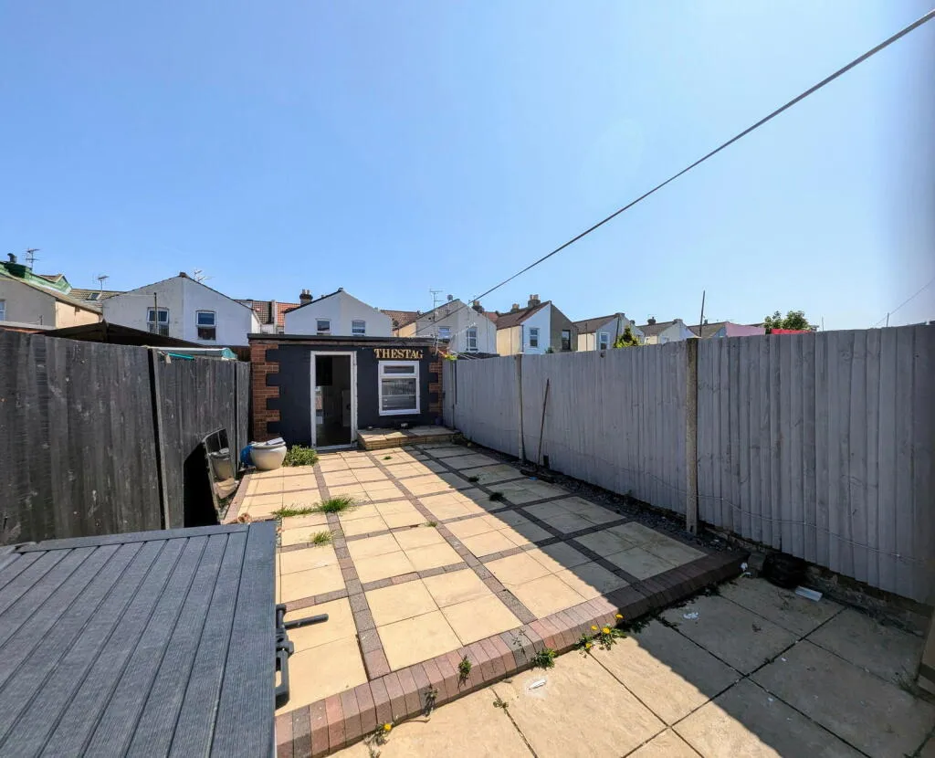 2 bed Terraced