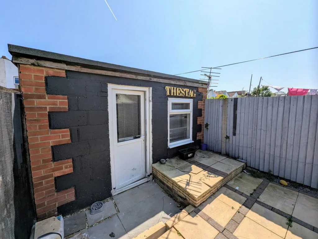 2 bed Terraced