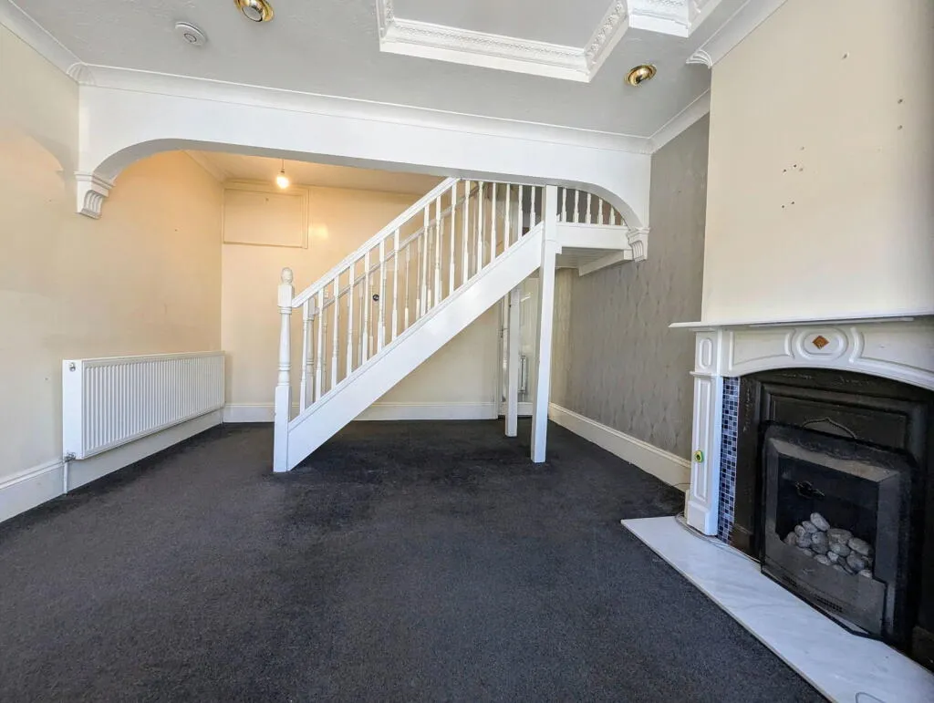 2 bed Terraced