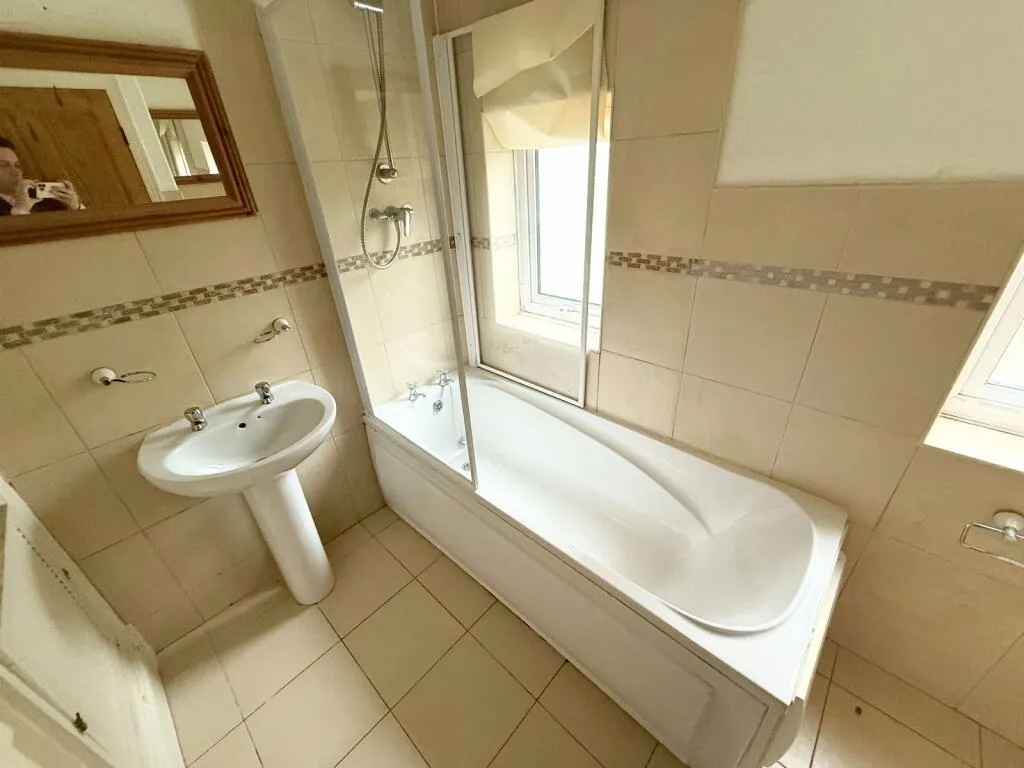 3 bed Semi-Detached