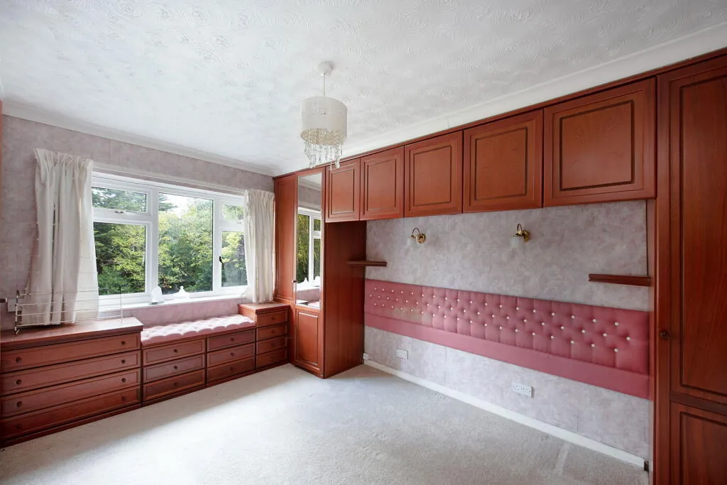 4 bed Detached