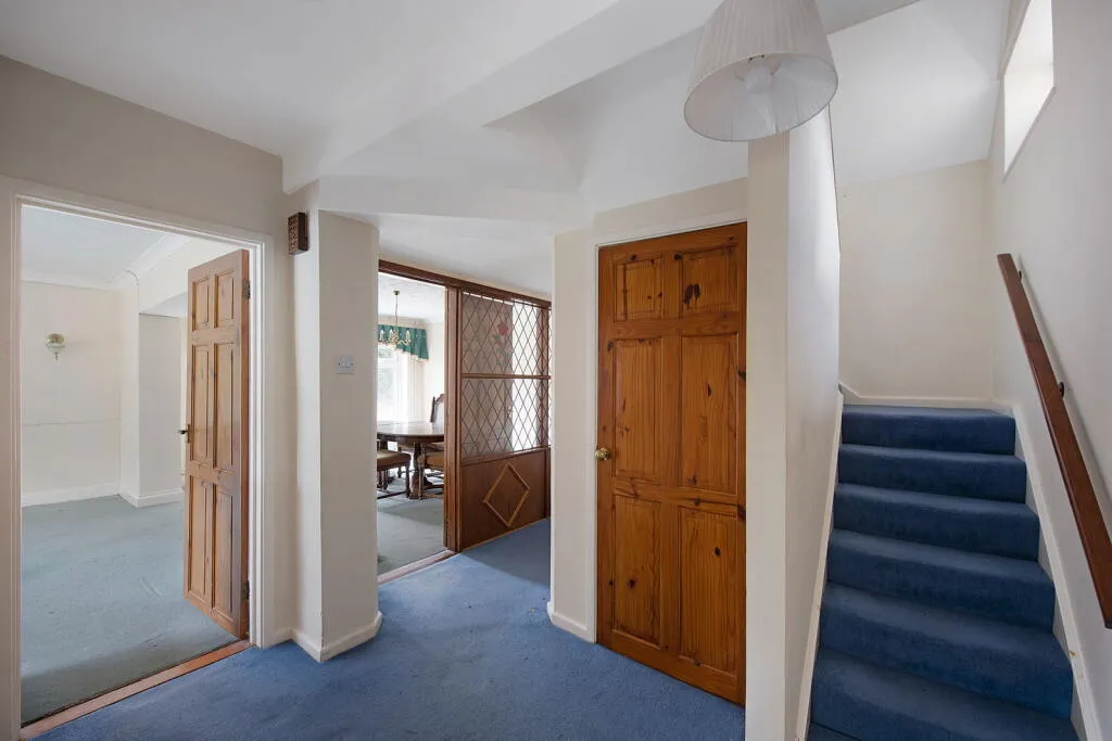 4 bed Detached