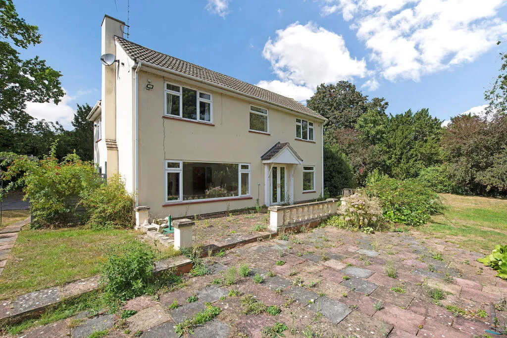 4 bed Detached