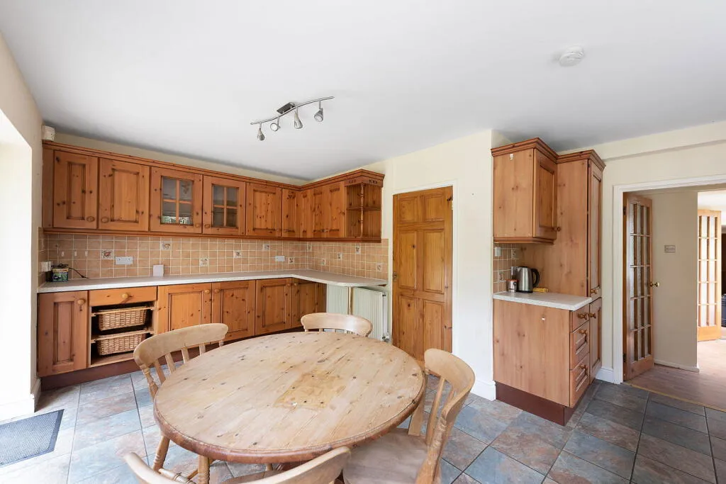 4 bed Detached