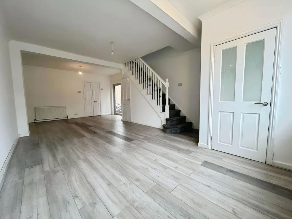 3 bed Semi-Detached