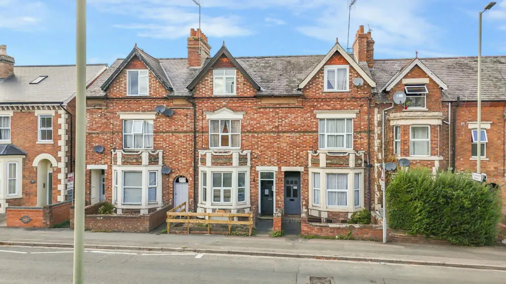 6 bed House of Multiple Occupation