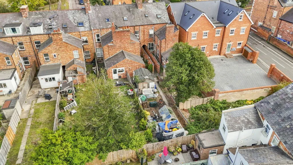 6 bed House of Multiple Occupation