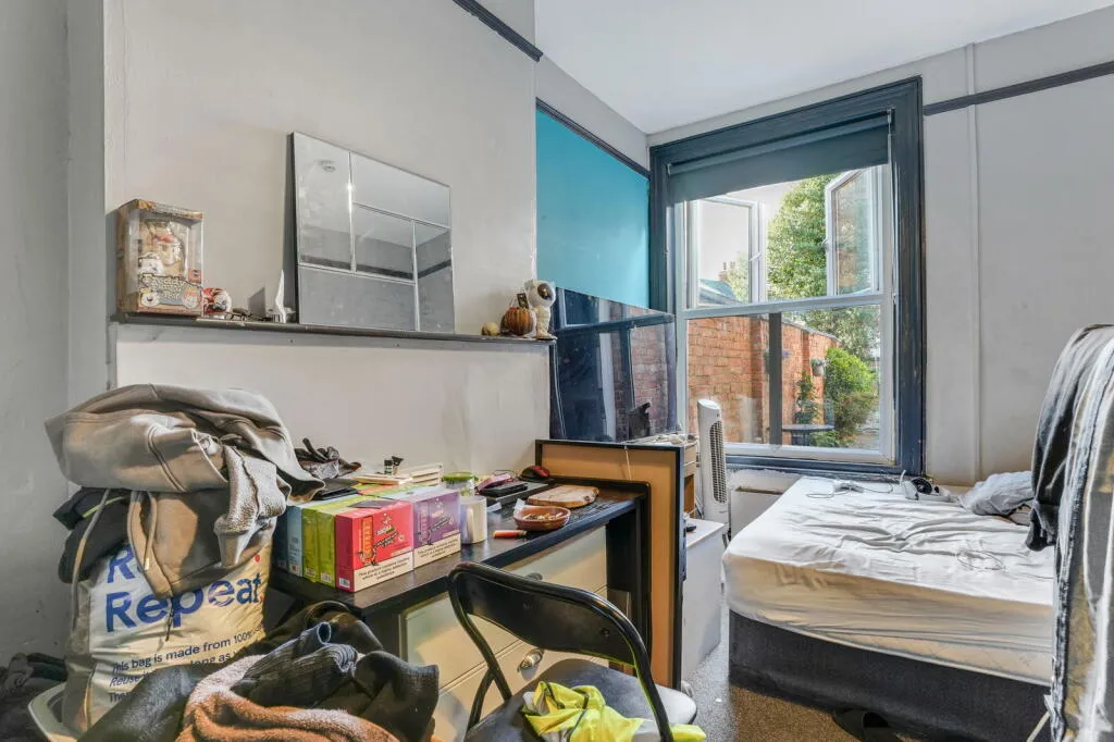 6 bed House of Multiple Occupation