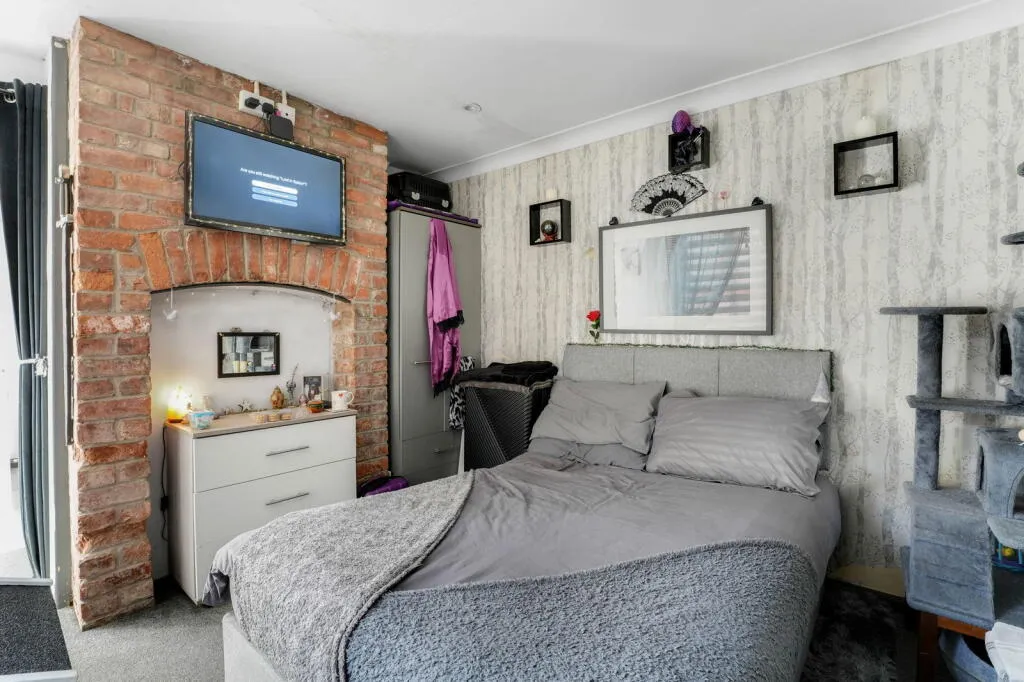 6 bed House of Multiple Occupation