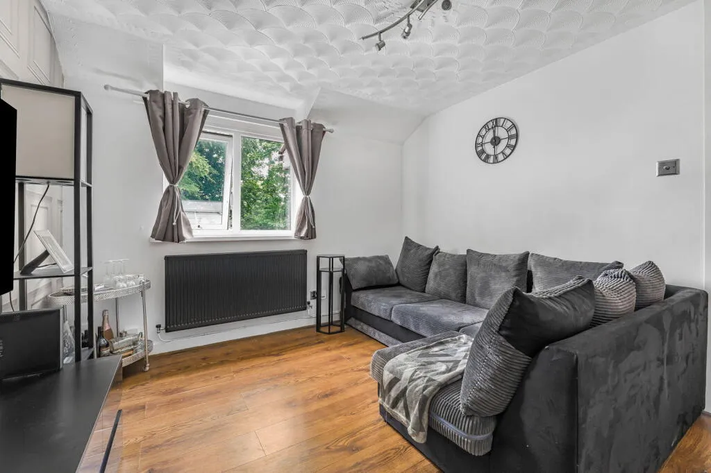 2 bed Apartment