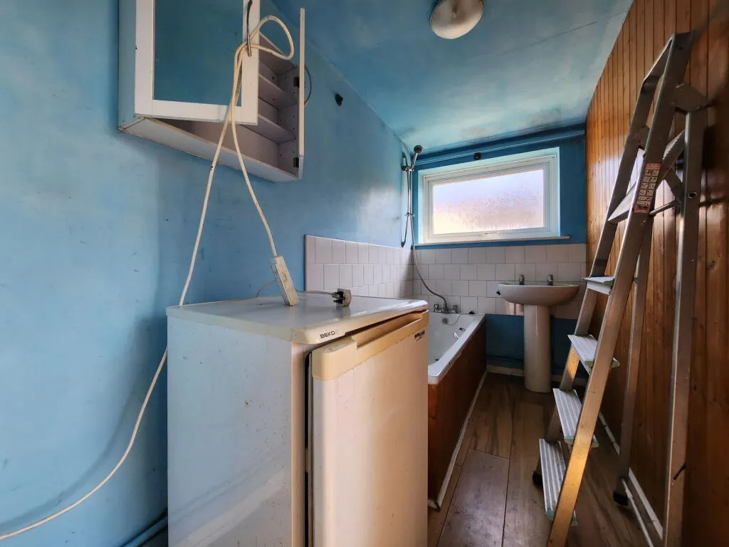 1 bed Ground Flat