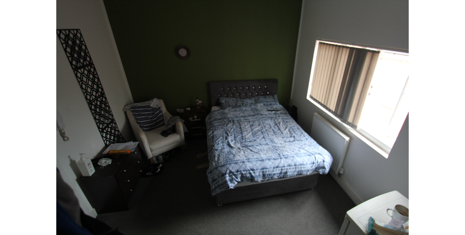 High yielding multi let residential investment opportunity with 100% occupancy, in an excellent location on the edge of Doncaster Town Centre and Doncaster Train Station.