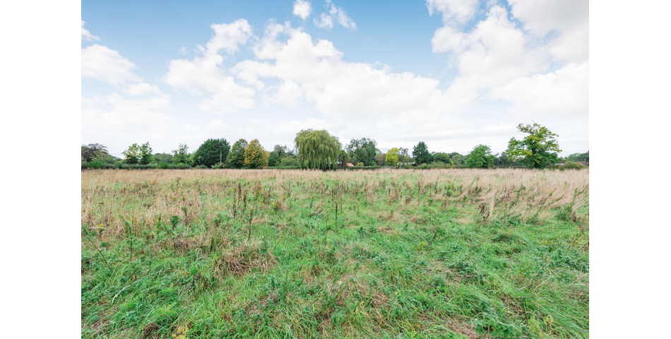 A rare opportunity to purchase a parcel of general amenity land