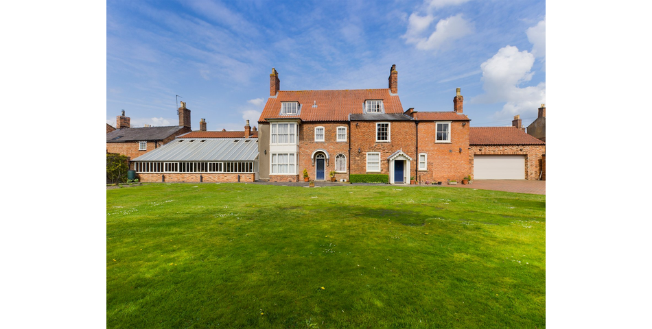 41 West Street, A Grade II Listed townhouse