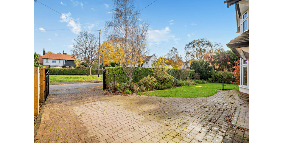 8 Carrick Road, Chester, Cheshire, CH4 8AW