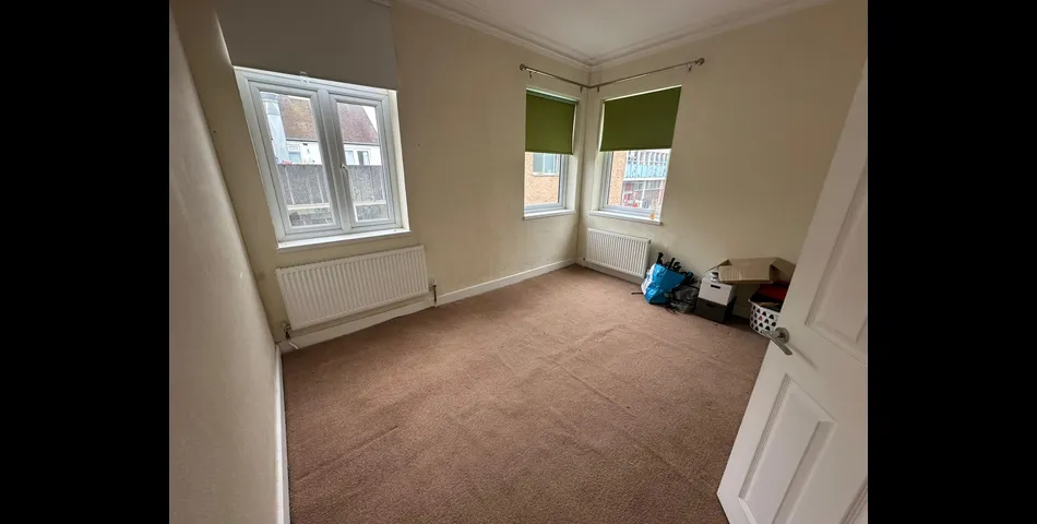 108, Station Road, Chingford, London, E4 6AB