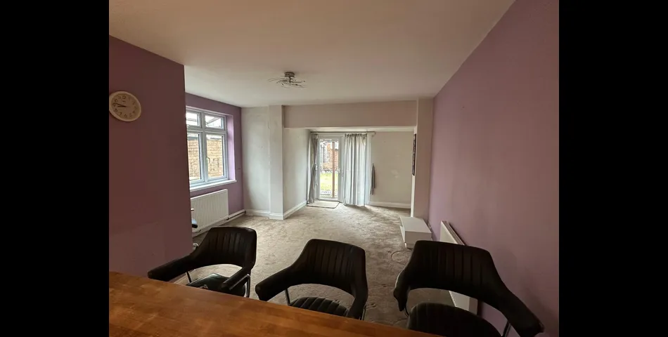 108, Station Road, Chingford, London, E4 6AB