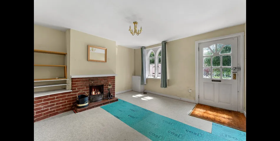 17 Eaton Road