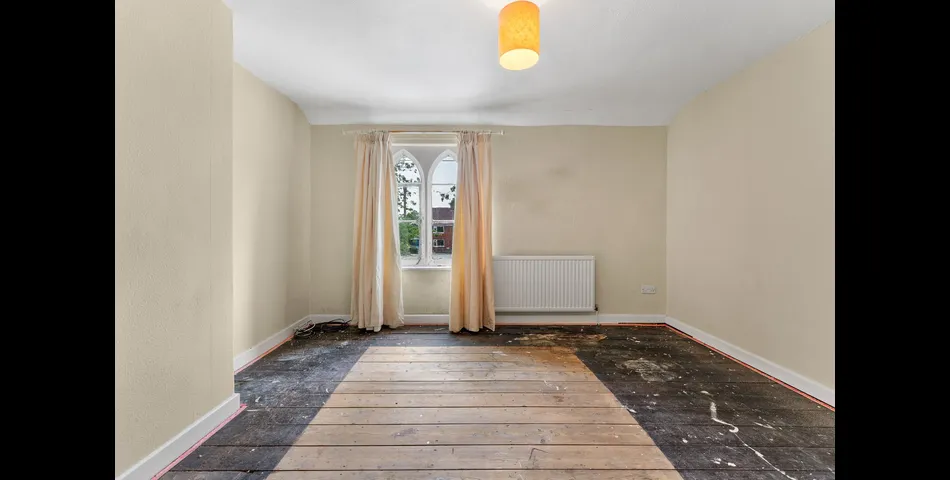 17 Eaton Road