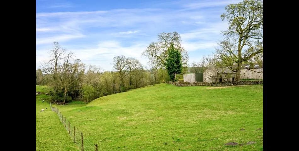 Stone's Barn