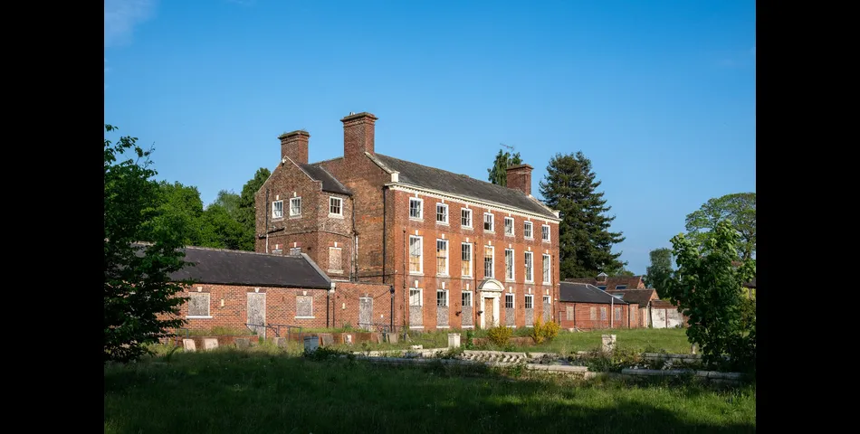 Lickhill Manor