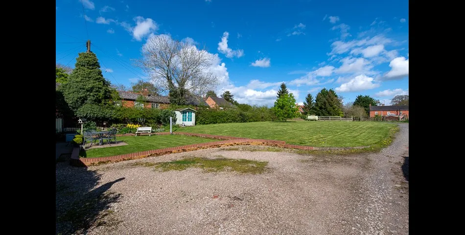 Detached single story barn conversion 