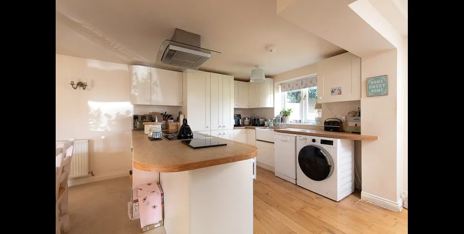 Detached single story barn conversion 