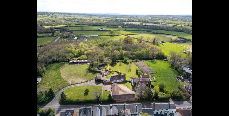 Detached single story barn conversion 