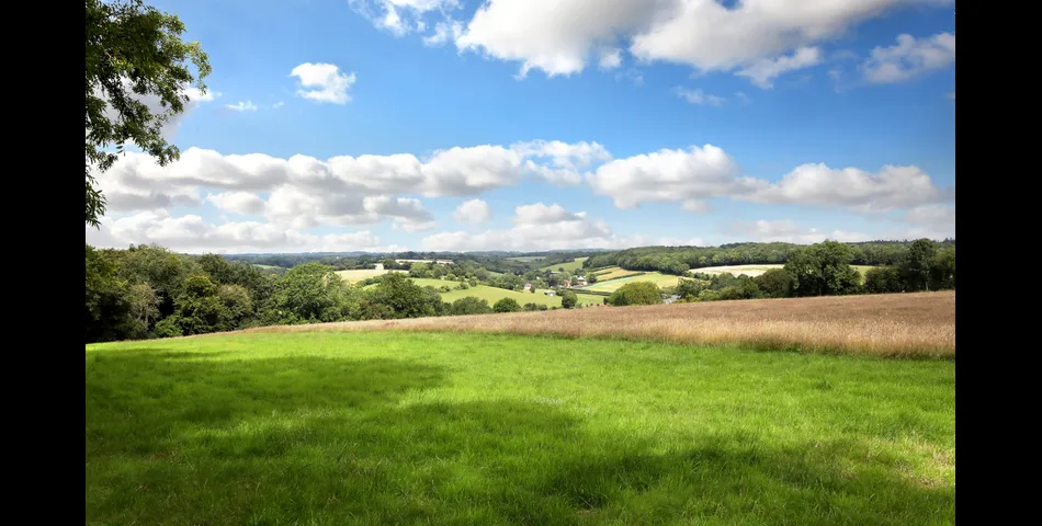 A flexible block of amenity land extending to 14.97 acres