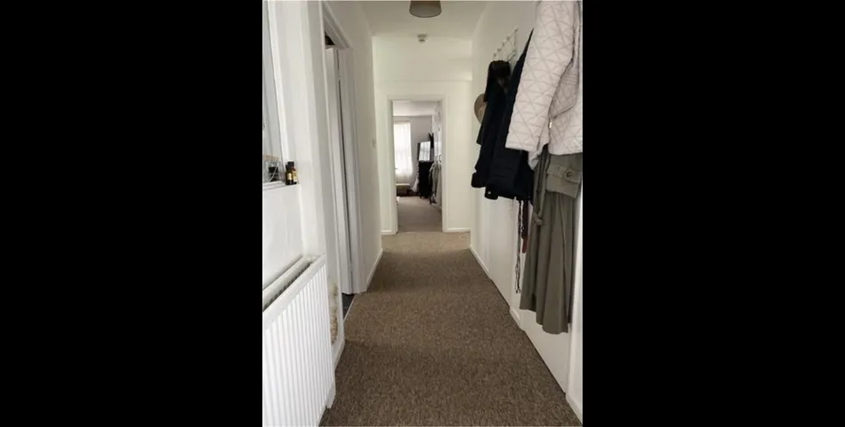 15 Bounds Green Road, London N22 8HE