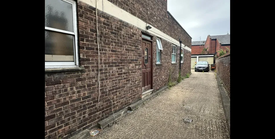 15 Bounds Green Road, London N22 8HE