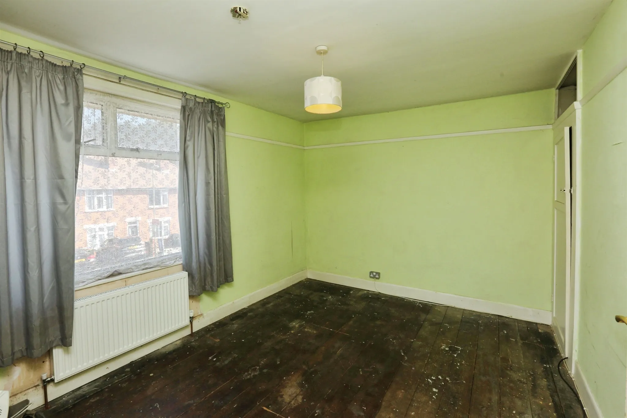 2 bed End of Terrace