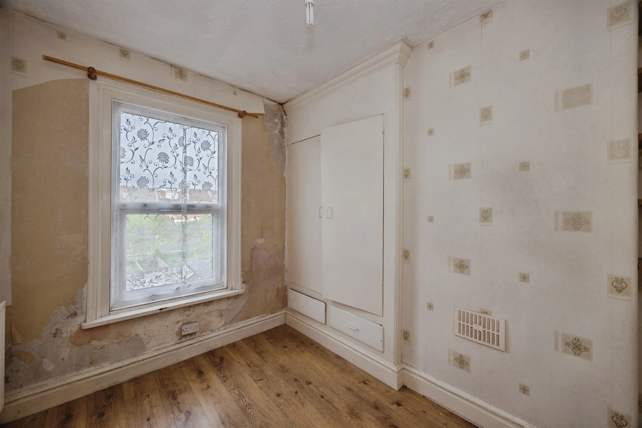 3 bed Terraced