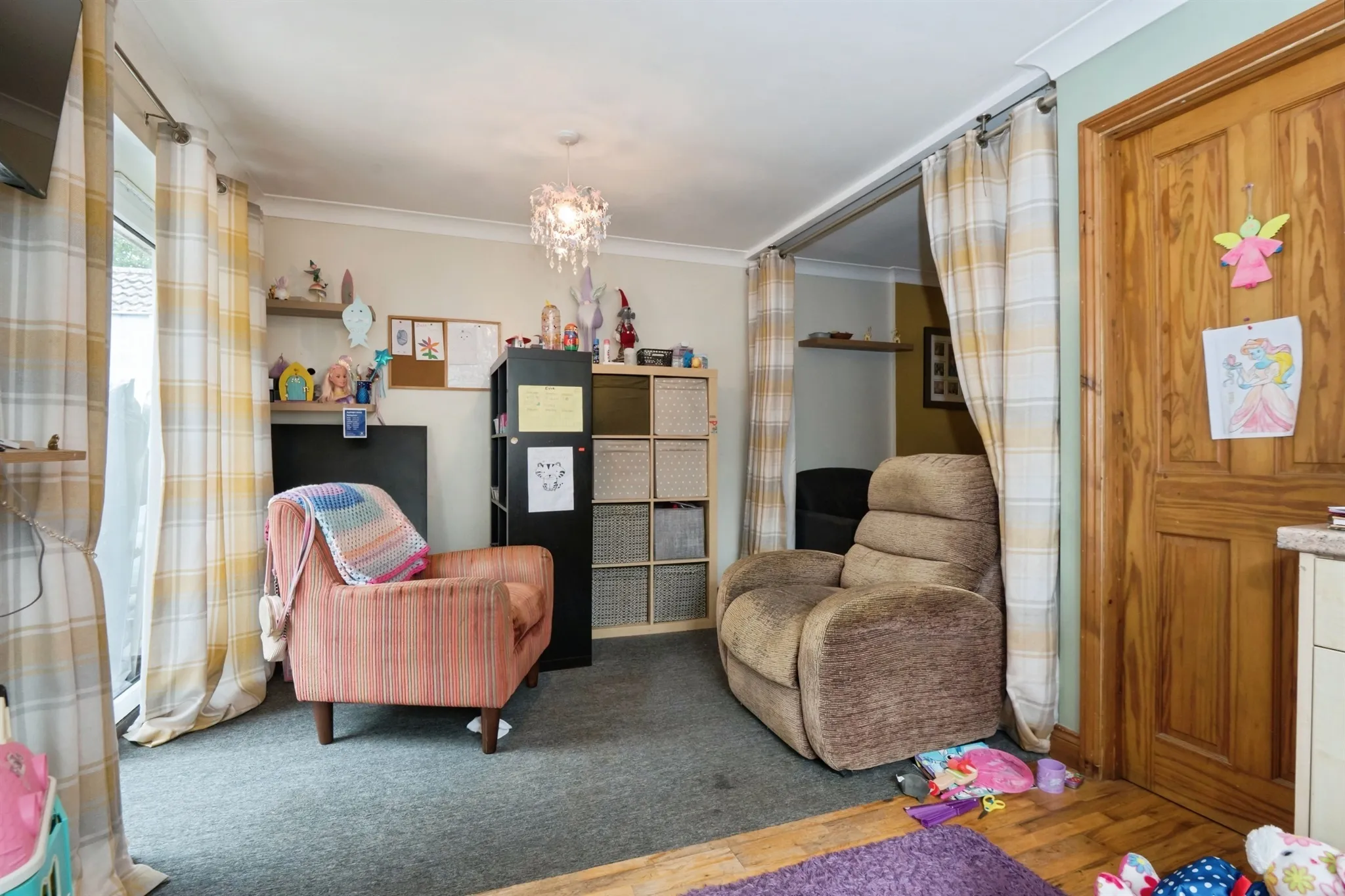 2 bed Semi-Detached Bungalow